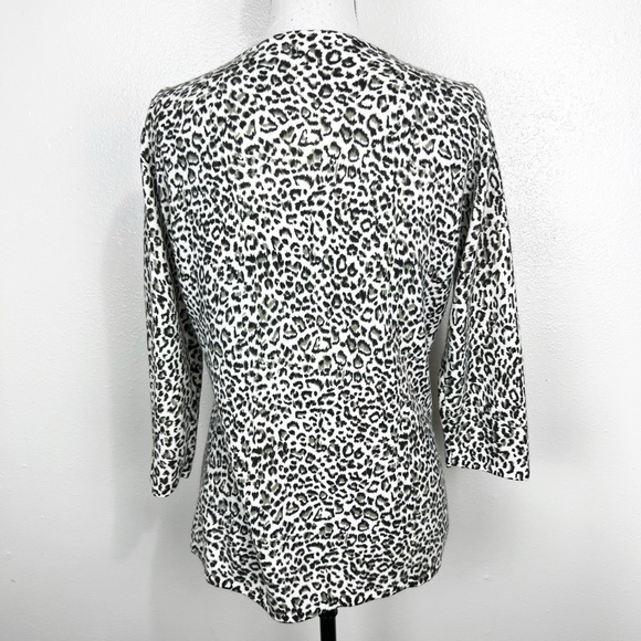 Hannah White Animal Leopard Cheetah Print Round Neck Sweater Women's Medium - Picture 4 of 10